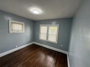 2157 Brown Rd in Lakewood, OH - Building Photo - Building Photo