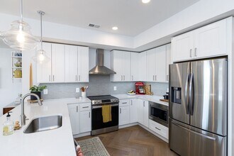 503 1/2 Park Rd NW in Washington, DC - Building Photo - Building Photo