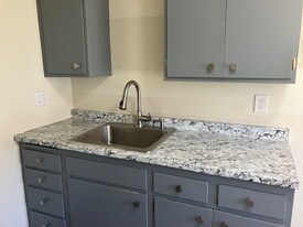 5405 Morrow Dr in San Pablo, CA - Building Photo