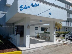 3551 NE 169th St in North Miami Beach, FL - Building Photo