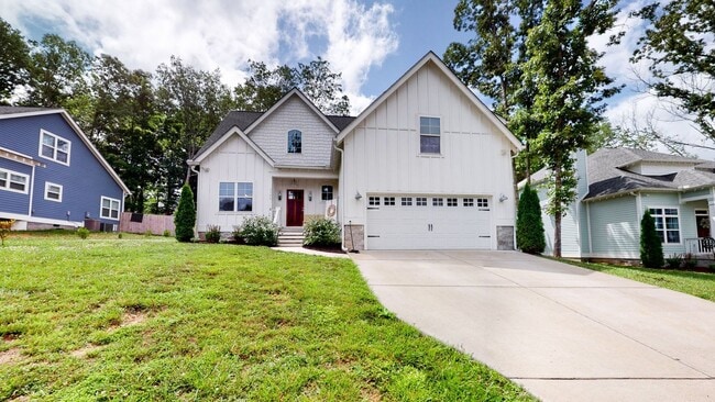 7146 Pepper Tree Cir in Fairview, TN - Building Photo - Building Photo