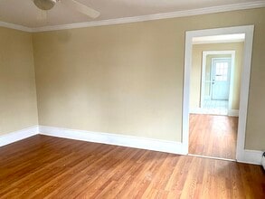 19 Center St in Plains, PA - Building Photo - Building Photo