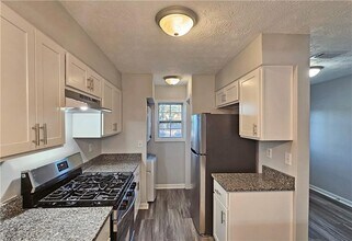 6627 Banbury Ct NW in Norcross, GA - Building Photo - Building Photo