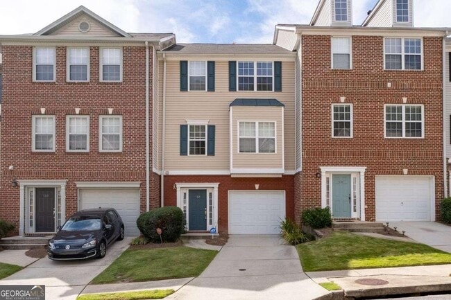 property at 532 Lantern Wood Dr