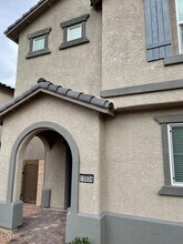 10606 Sariah Skye Ave in Las Vegas, NV - Building Photo - Building Photo