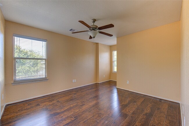 2002 Collins Rose Ct in Richmond, TX - Building Photo - Building Photo