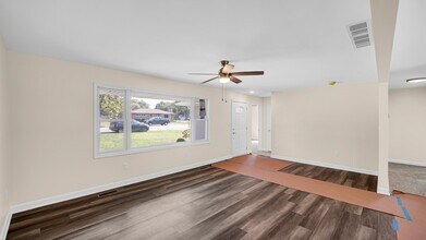 7130 Delaware St in Merrillville, IN - Building Photo - Building Photo