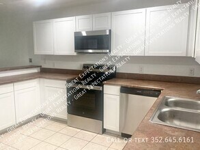 6744 SE 106th St in Belleview, FL - Building Photo - Building Photo