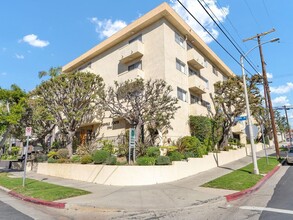 1394 Midvale Avenue, in Los Angeles, CA - Building Photo - Building Photo