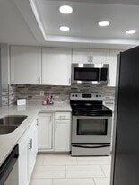 4620 Bay Blvd in Port Richey, FL - Building Photo