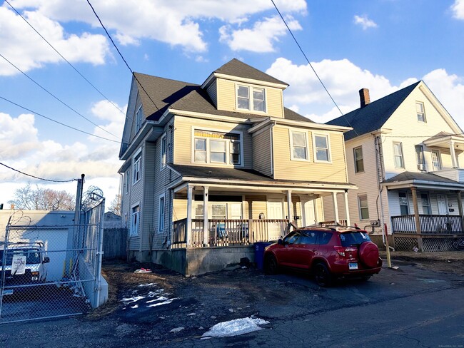 34 Wakeman St in Bridgeport, CT - Building Photo - Building Photo