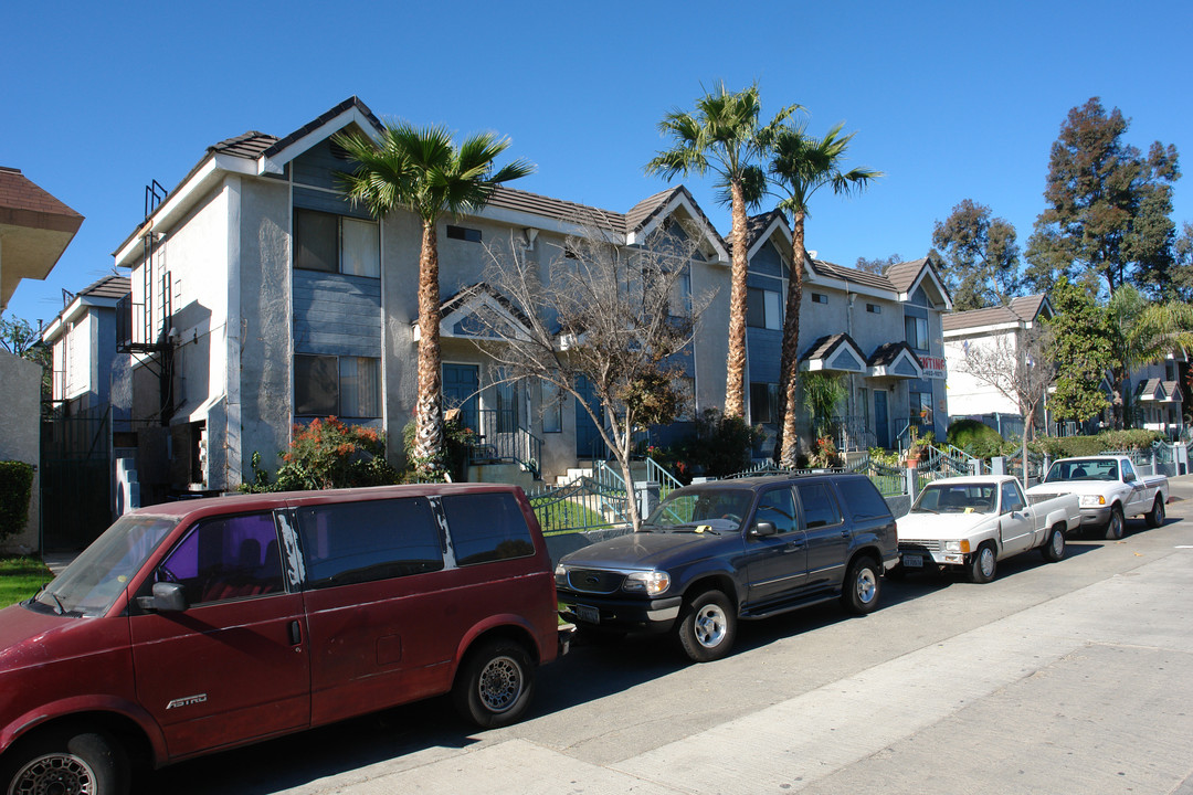 Burnett Park Apartment Homes in North Hills, CA - Building Photo