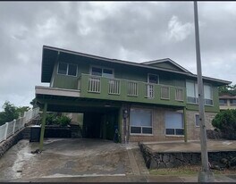 3340 Ala Laulani St in Honolulu, HI - Building Photo