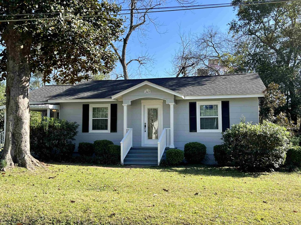 2413 Home Ct in Tallahassee, FL - Building Photo