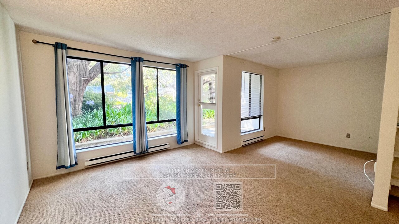 3 Admiral Dr in Emeryville, CA - Building Photo