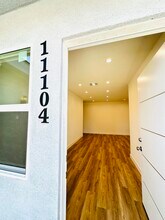 11104 Oxnard St, Unit 11104 in North Hollywood, CA - Foto de edificio - Building Photo