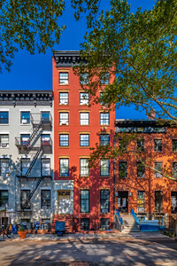 18 Sidney Pl in Brooklyn, NY - Foto de edificio - Building Photo