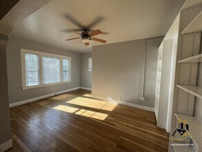 1914 Alhambra Blvd in Sacramento, CA - Building Photo - Building Photo