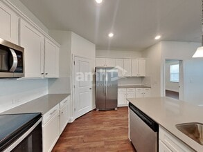 6326 Emerald Hls Wy in Wesley Chapel, FL - Foto de edificio - Building Photo