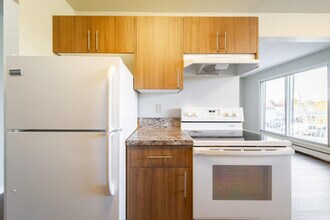 Meadowview Apartments in Edmonton, AB - Building Photo - Floor Plan