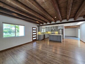 127 Sereno Dr in Santa Fe, NM - Building Photo - Building Photo