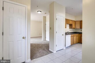 2018 Cooper Point Ct in Odenton, MD - Building Photo - Building Photo