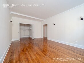 6951 N Ashland Ave in Chicago, IL - Building Photo - Building Photo