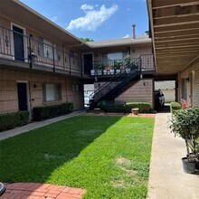 4149 Lovers Ln-Unit -F in Dallas, TX - Foto de edificio - Building Photo