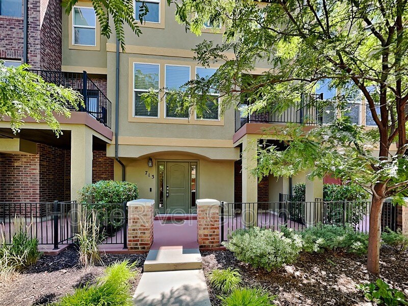 713 Kirkbride Ave in South Salt Lake, UT - Building Photo