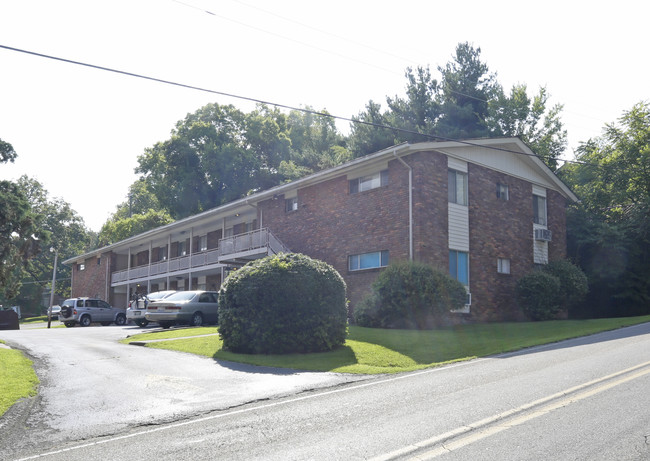 4628-4630 Old Kingston Pike in Knoxville, TN - Building Photo - Building Photo