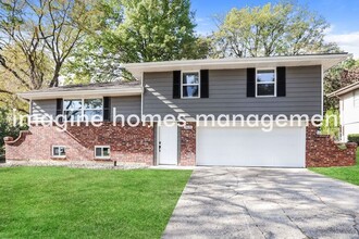 5620 N Quincy Ave in Kansas City, MO - Foto de edificio - Building Photo