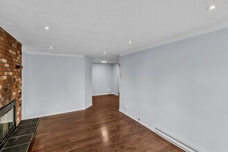 32950 Amicus Pl in Abbotsford, BC - Building Photo - Building Photo