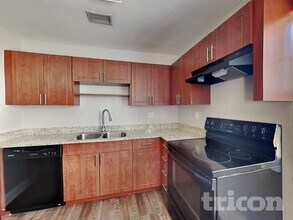 3909 W Wallace Ave in Tampa, FL - Foto de edificio - Building Photo