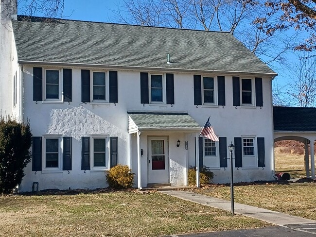 311 Main St in Hulmeville, PA - Building Photo - Building Photo