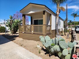 17650 Grand Ave in Lake Elsinore, CA - Building Photo