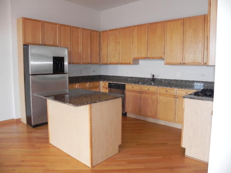 2535 N Southport Ave in Chicago, IL - Building Photo
