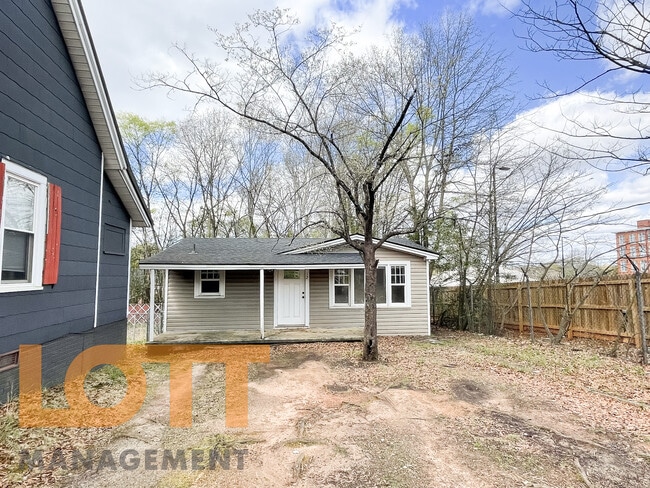 12 3rd St in Greenville, SC - Building Photo - Building Photo