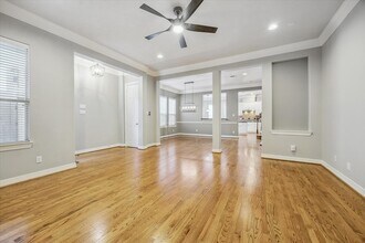 5337 Elm St in Houston, TX - Foto de edificio - Building Photo