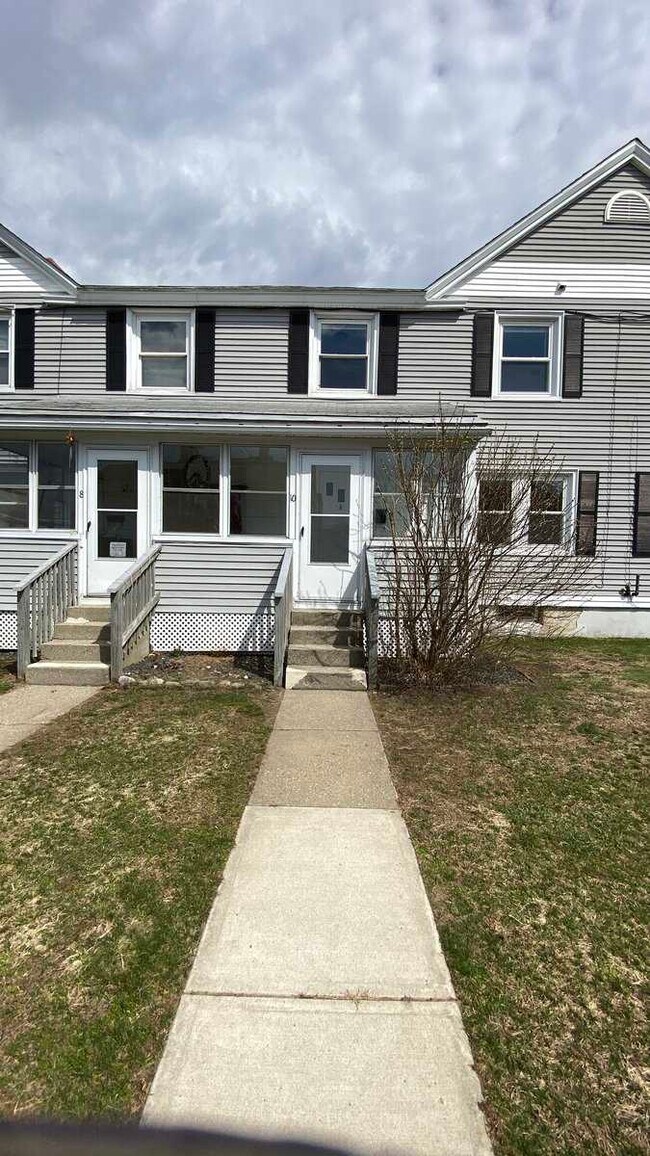 10 Lovell St Rentals in Easthampton, MA