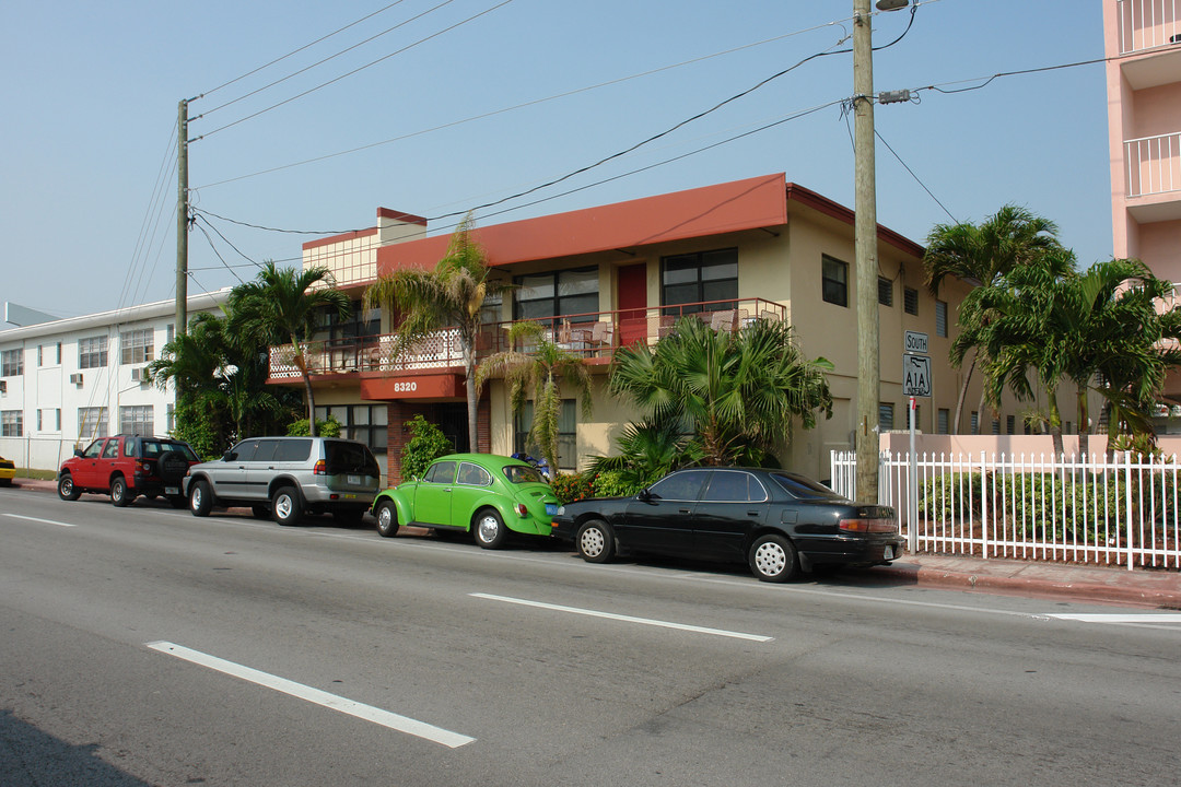 8320 Harding Ave in Miami Beach, FL - Building Photo