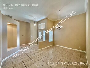 9359 N Dearing Ave in Fresno, CA - Building Photo - Building Photo