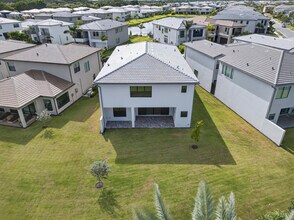 9361 Sunflower Mdw Rd in Boca Raton, FL - Building Photo - Building Photo