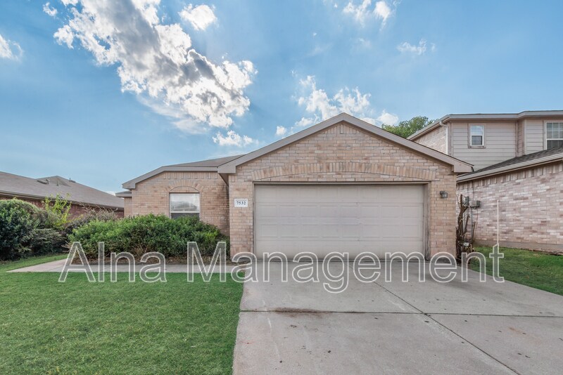 7532 Rock Garden Trail in Fort Worth, TX - Building Photo