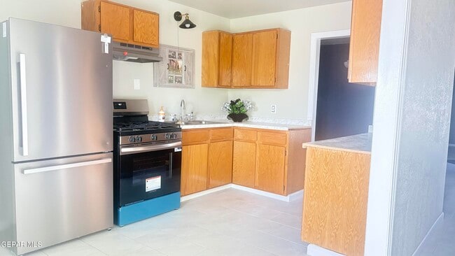 5133 Pikes Peak Dr in El Paso, TX - Building Photo - Building Photo