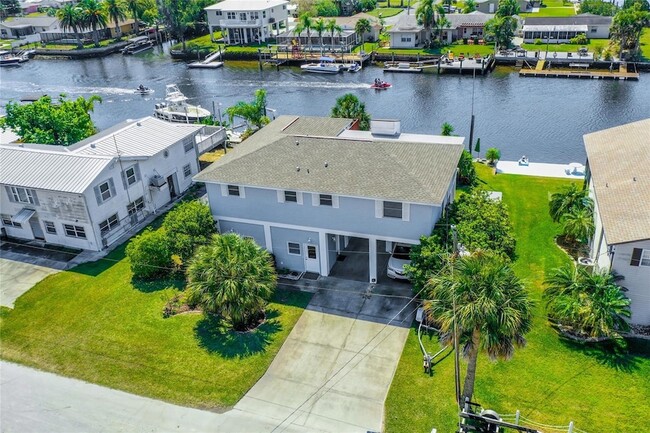 3272 Minnow Creek Dr in Hernando Beach, FL - Foto de edificio - Building Photo