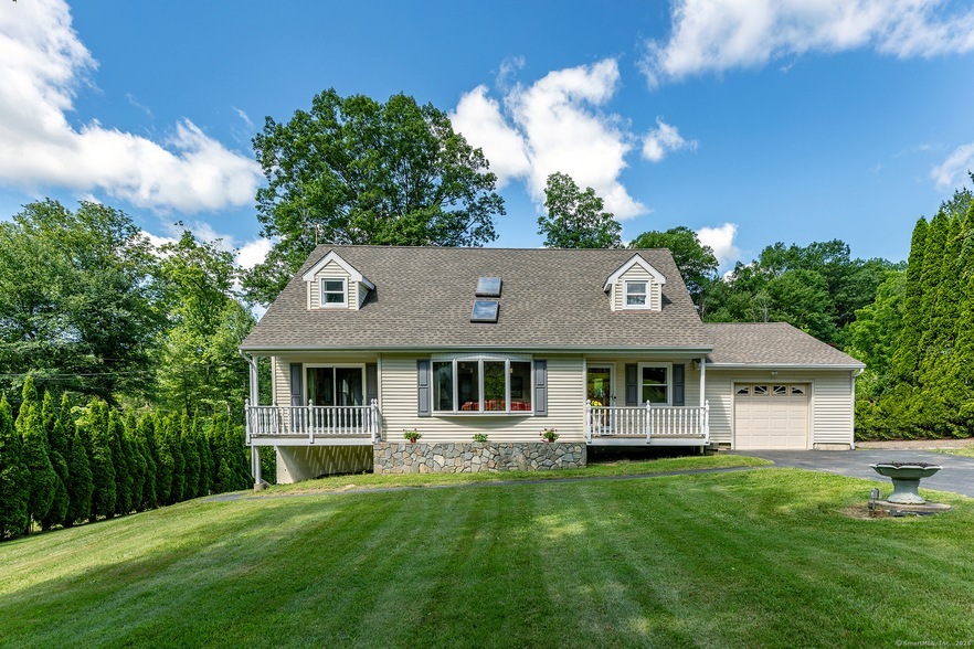 49 CT-37, Unit Apt 423 in New Fairfield, CT - Building Photo