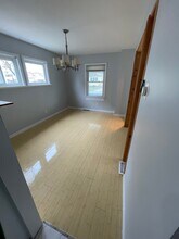 120 lyndale ave, Unit Lower Apartment in Kenmore, NY - Building Photo - Building Photo