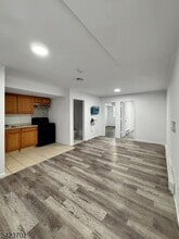 117 Carteret Ave in Jersey City, NJ - Building Photo - Building Photo