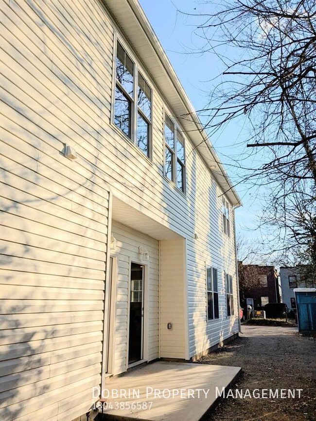1833 Grayland Ave in Richmond, VA - Foto de edificio - Building Photo