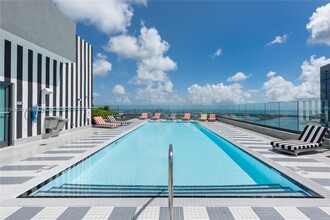 1300 S Miami Ave in Miami, FL - Building Photo - Building Photo